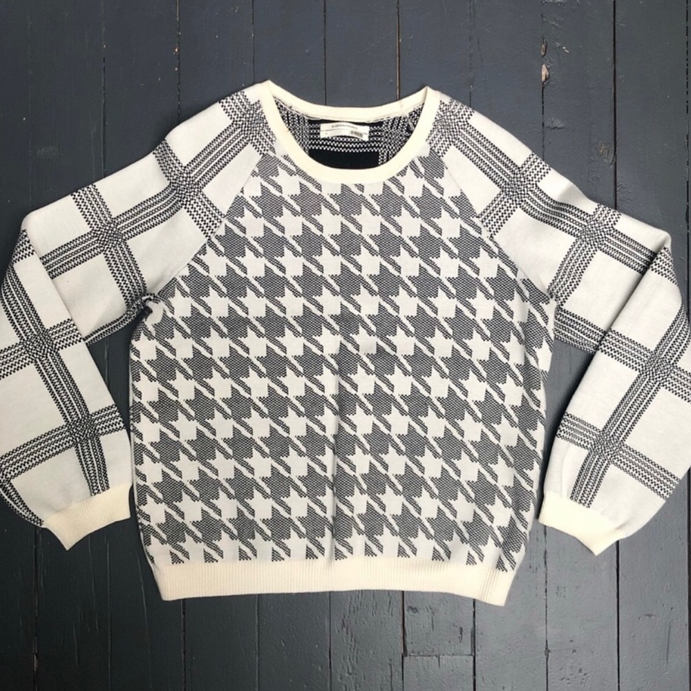anthropologie womens houndstooth sweater with stripe sleeves sz large
